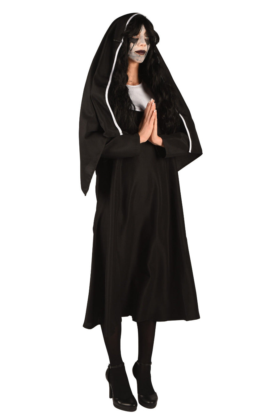 The nun horror jurk