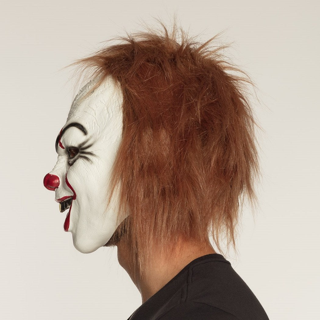 killer clown masker met haar