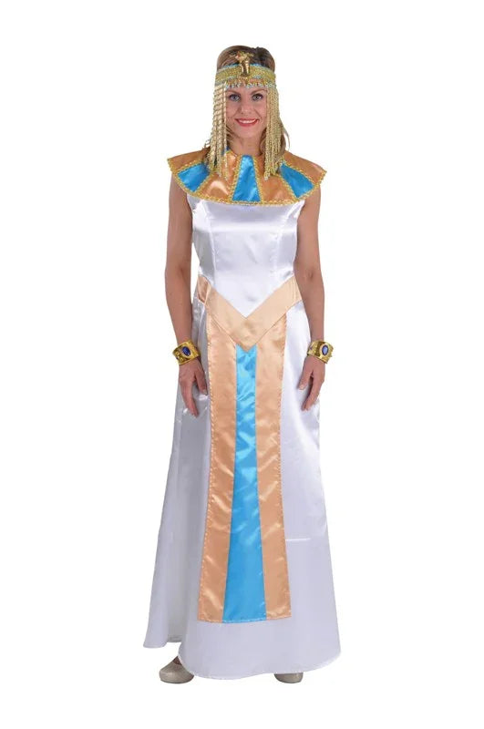 Vrouw in Cleopatra kostuum met witte jurk, gouden en blauwe accenten, Egyptisch thema feestkleding