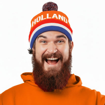 oranje mts met rood wit blauw gedragen door stoere man oranjefan