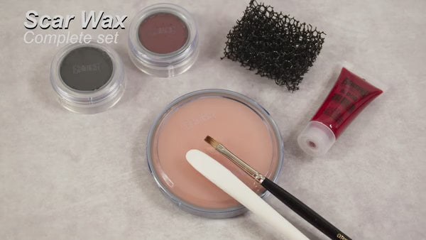 wond maken op de hand met bloed video